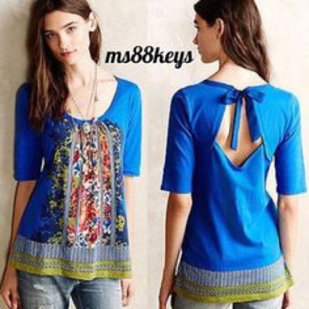 Akemi + Kin Top